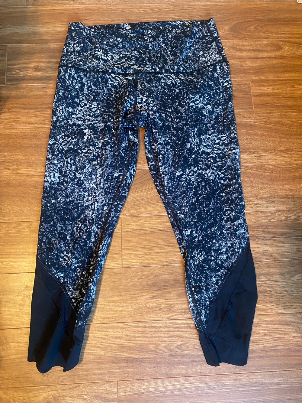 Lululemon black and white floral print leggings